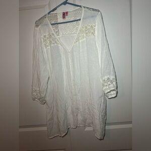 🤍 Dolled Up Lace Trim Boho Blouse